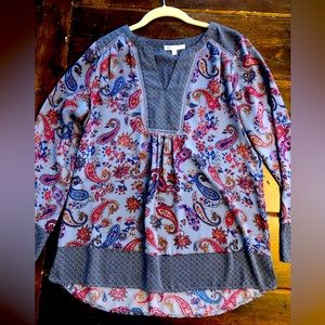 Flowy blouse size small